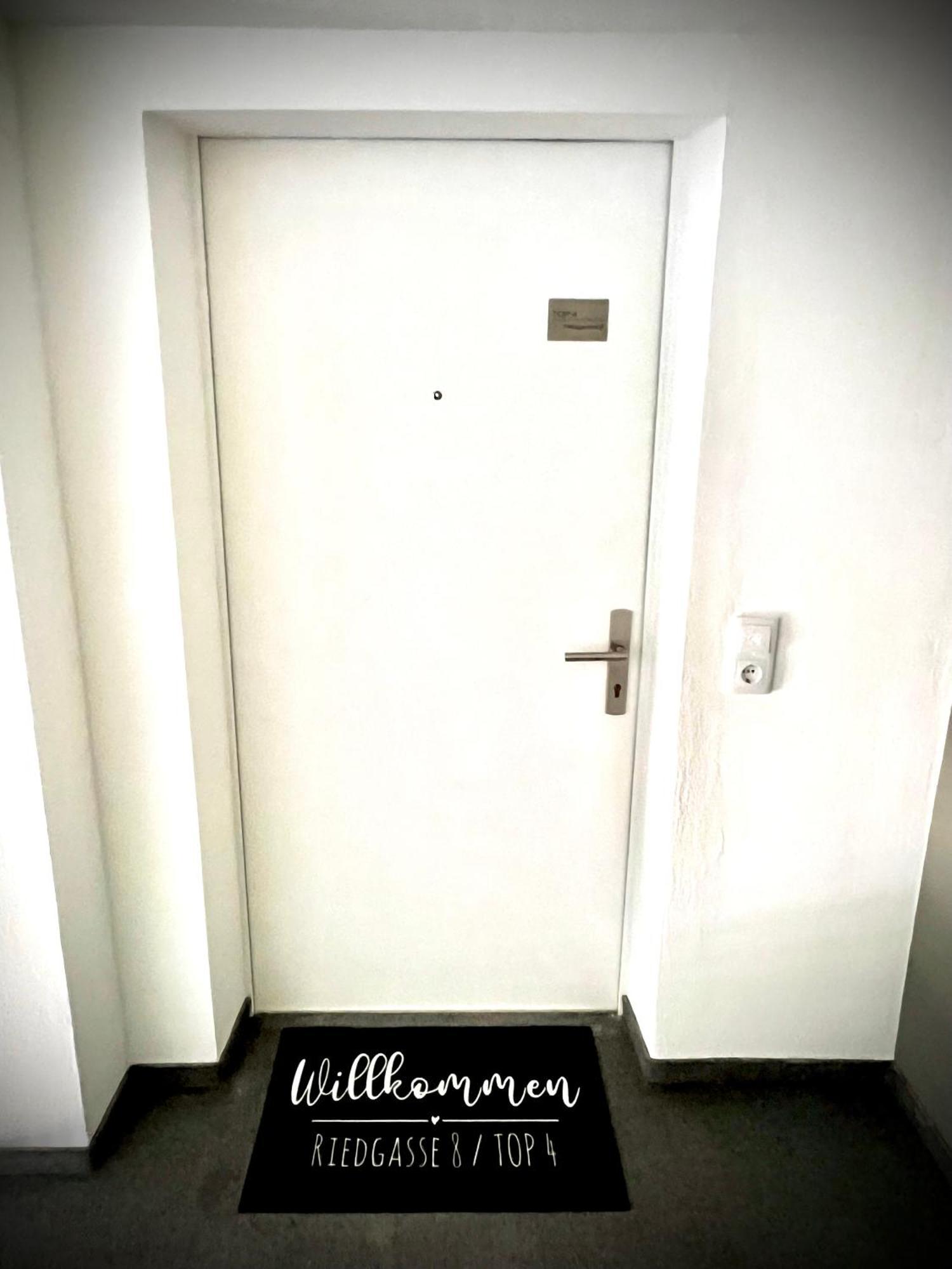 Crimson Cottage Apartments Dornbirn Luaran gambar