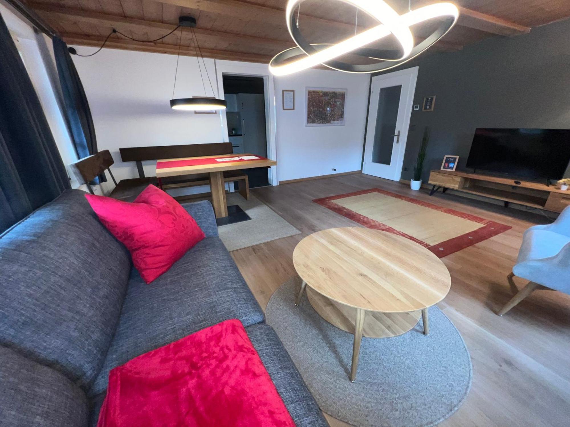 Crimson Cottage Apartments Dornbirn Luaran gambar